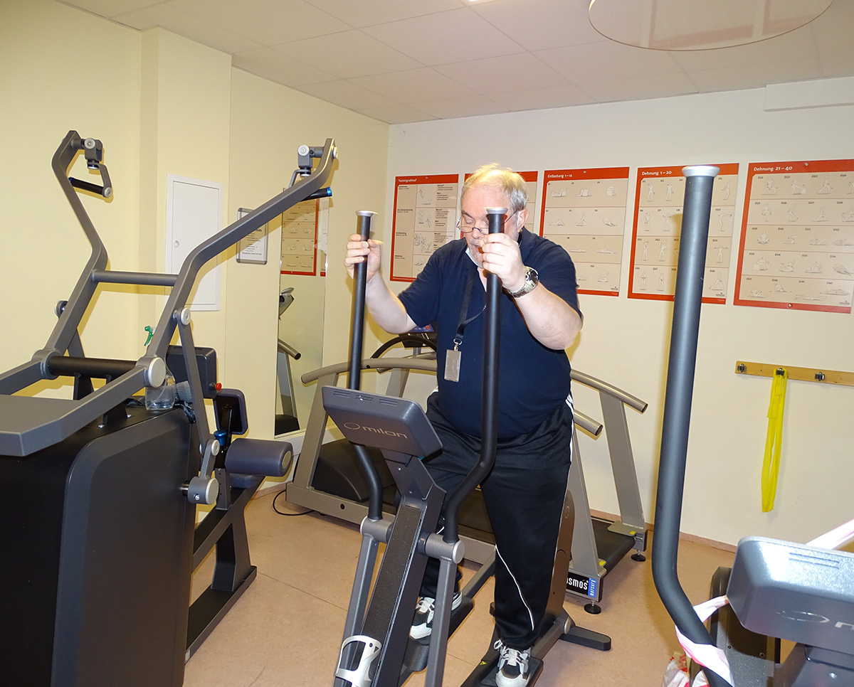 Gesundheitstraining im Alter bei Fitness Brammer